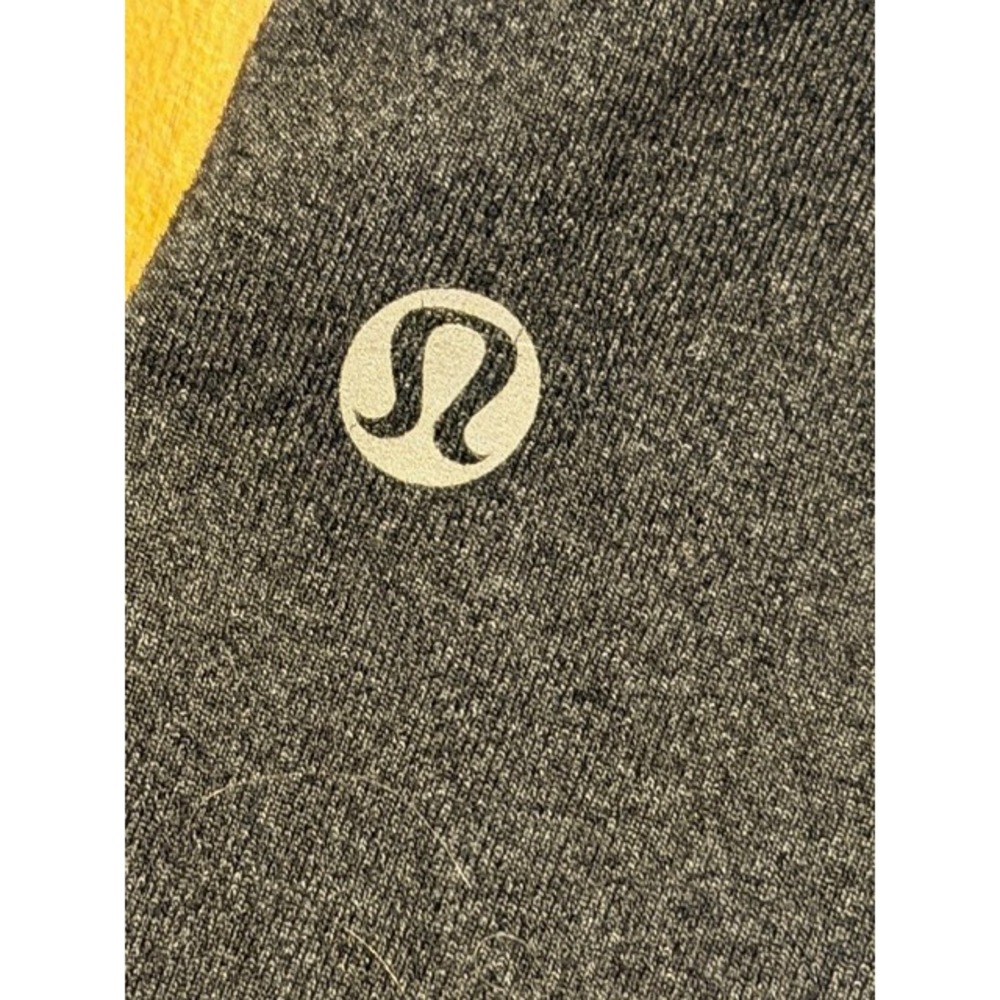 Lululemon Heathered Gray Relaxed Fit Crop Pants Drawstring Back Zip Pocket 6/8 - Picture 4 of 7